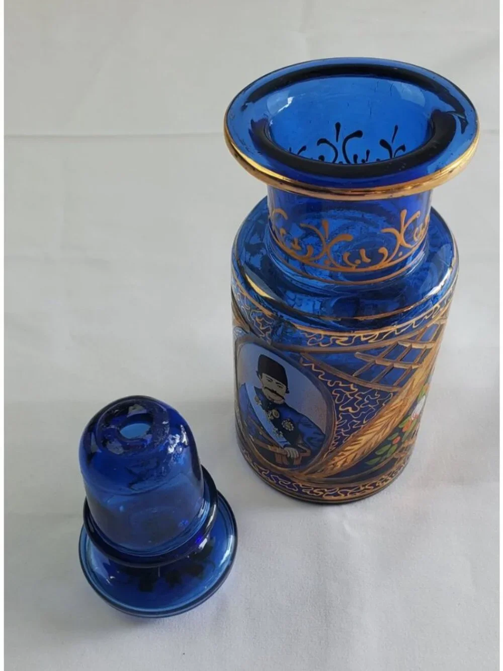 Vtg Cobalt Russian Blue Decanter w/ Etched Gold Flower w/ Stopper Tole Painted